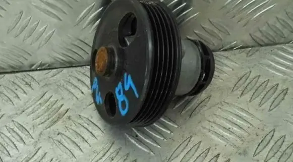 Volkswagen Beetle A5 Water pump 07K121011B