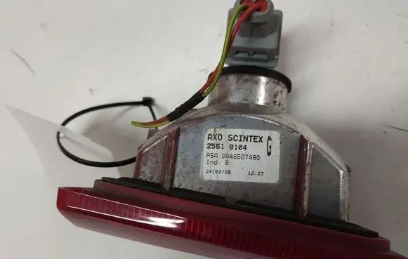 Peugeot 407 Tailgate rear/tail lights 9646507480