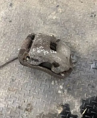 Mercedes-Benz E W212 Front brake caliper