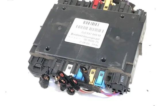 Volkswagen Touareg I Other control units/modules 7L6937049M