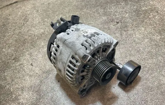 BMW 3 GT F34 Generator/alternator 7640132 04S14 1042106721