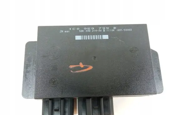 Volkswagen PASSAT B5.5 Other control units/modules 1C0959799B
