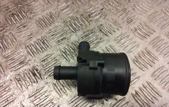 Mercedes-Benz A W176 Electric auxiliary coolant/water pump A0005000686
