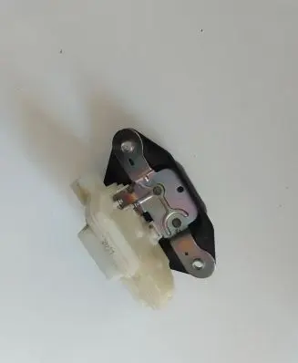 Loading door lock