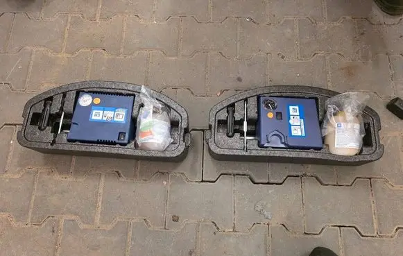 Opel Astra J Spare wheel section trim 