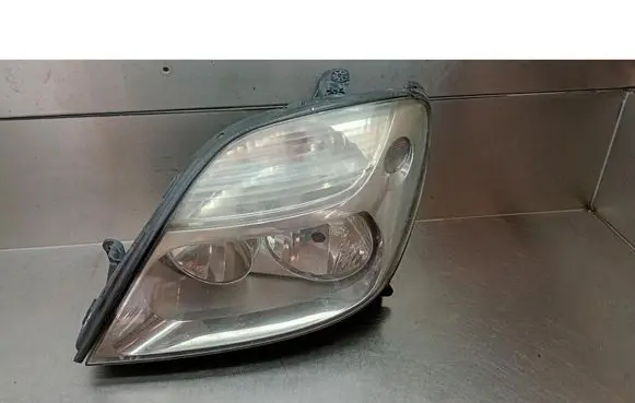 Renault Scenic I Front reflector 7700432098
