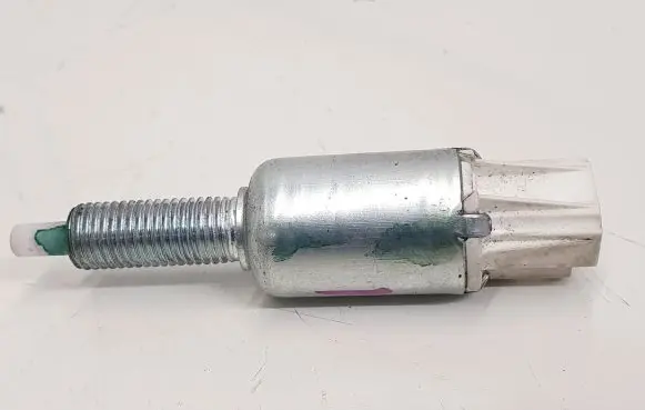 Clutch pedal sensor