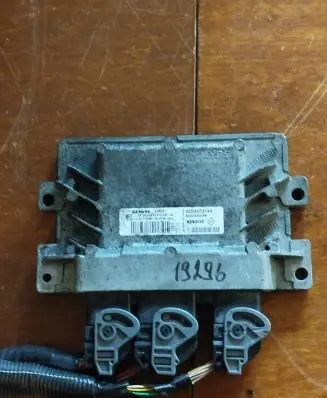 Renault Laguna II Engine control unit/module 8200473744 s120201109a