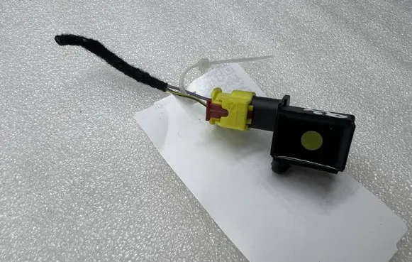Audi Q2 - Airbag deployment crash/impact sensor 5Q0959651B