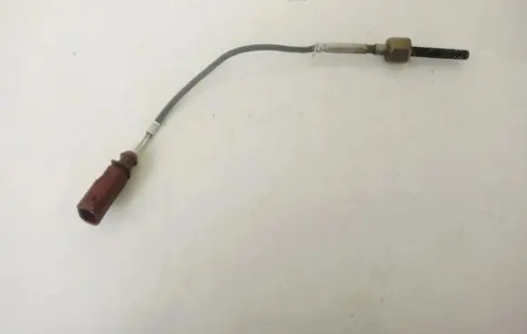 Audi A4 S4 B7 8E 8H Exhaust gas temperature sensor 070906088aa