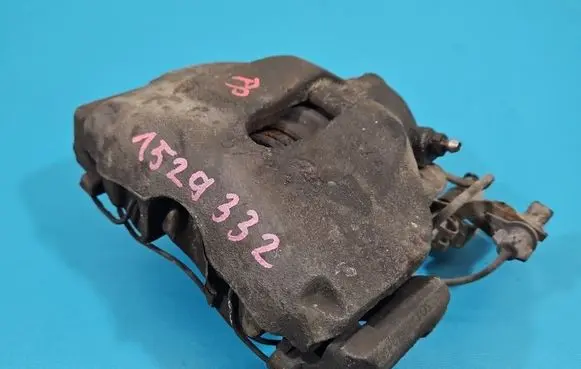 Volkswagen PASSAT B5.5 Front brake caliper IMPRK1529332