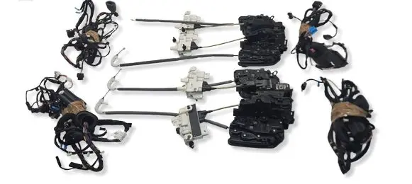 BMW 7 G11 G12 Lock set 2581896 2581895 2581894
