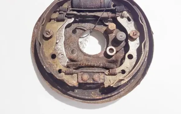 Mitsubishi Space Star Handbrake/parking brake pads 