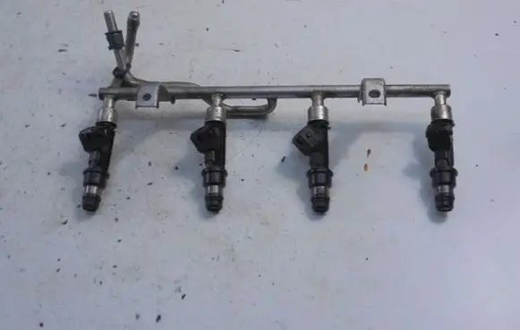 Opel Astra G Fuel main line pipe 25317316