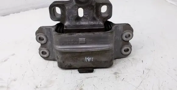 Audi A3 S3 A3 Sportback 8P Engine mount bracket 1K0199555T