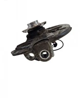 Audi A4 S4 B7 8E 8H Front wheel hub