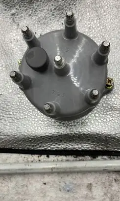 Jeep Cherokee Spark distributor cap 1319093