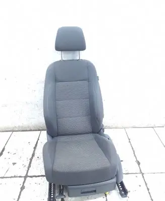 Volkswagen Golf V Front driver seat 1K5882021CJ