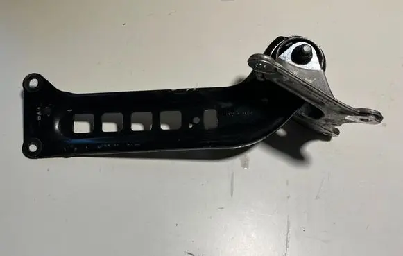 Opel Insignia B Rear control arm 22947237