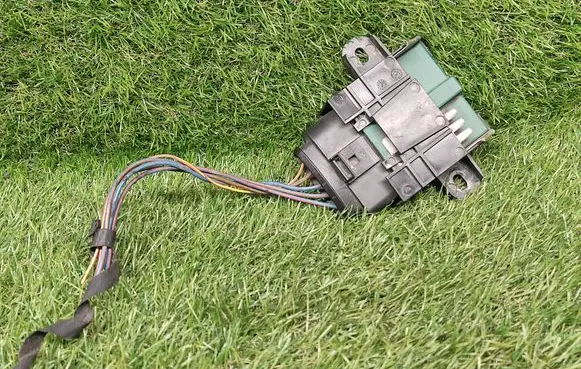 Volkswagen Tiguan Fuel injection pump control unit/module 5N0201320A