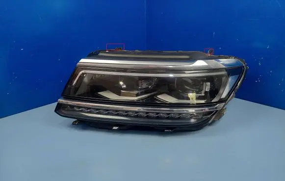 Volkswagen Tiguan Headlight/headlamp 5NN941081 030110123500