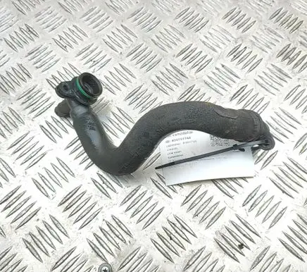 Volkswagen PASSAT B8 Breather hose/pipe 04E103202F