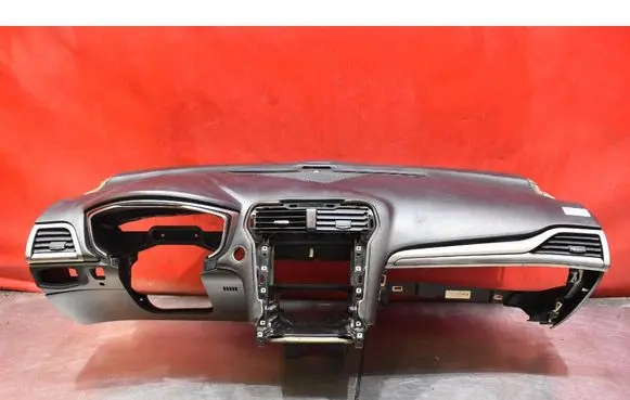 Ford Mondeo MK I Dashboard 
