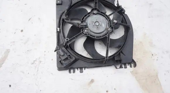 Nissan Note (E12) Electric radiator cooling fan