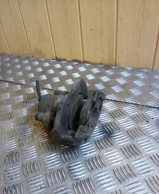 Mazda 3 I Front brake caliper