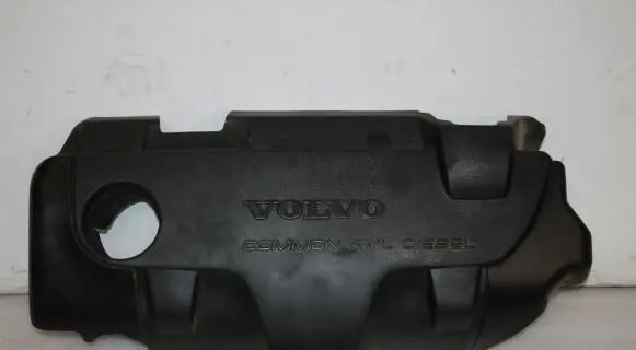 Volvo V70 Engine cover (trim) 31104605
