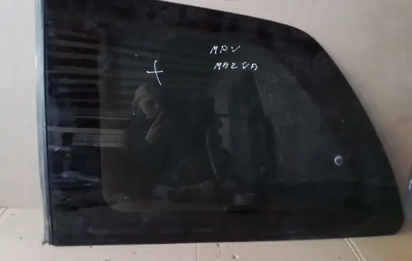 Mazda MPV Rear side window 43R003021