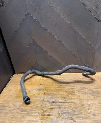 Coolant pipe/hose