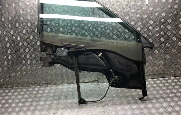 Front window lifting mechanism without motor