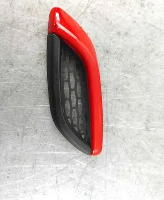 Maserati Levante Fender grill 670139653