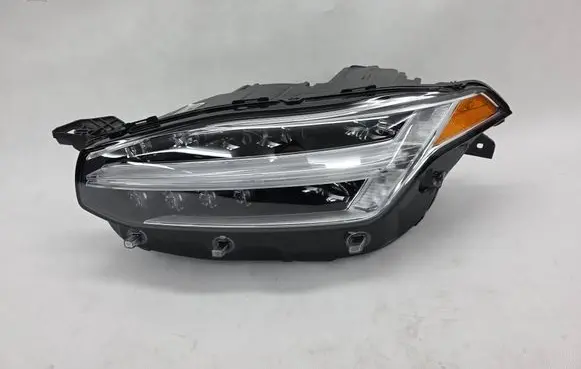 Volvo XC90 Headlight/headlamp 31353151