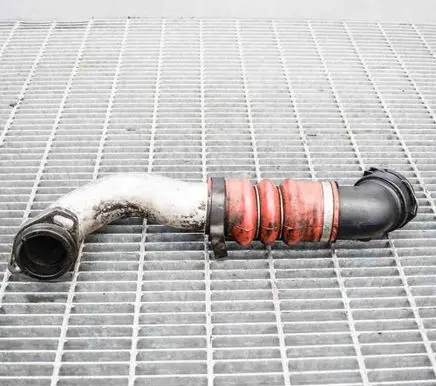 Intercooler hose/pipe