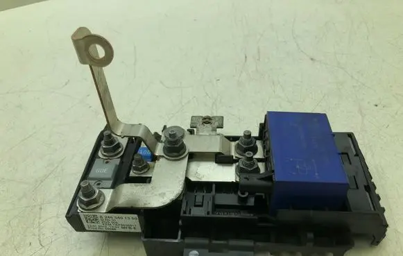 Mercedes-Benz B W246 W242 Fuse module A2465401350