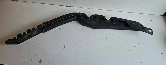 Skoda Octavia Mk2 (1Z) Front bumper mounting bracket 1Z0807183