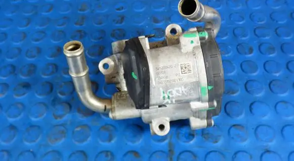Volkswagen Caddy EGR valve 04L131501AD 00701 134456