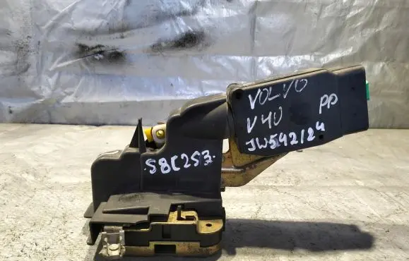 Volvo S40, V40 Front door lock