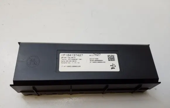 Opel Insignia B Fan control module 84137427