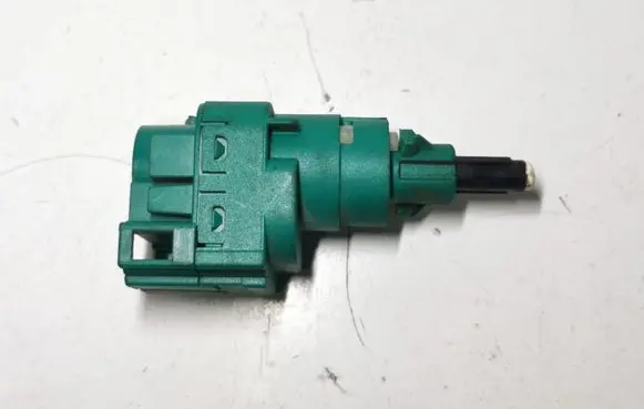Brake pedal sensor switch