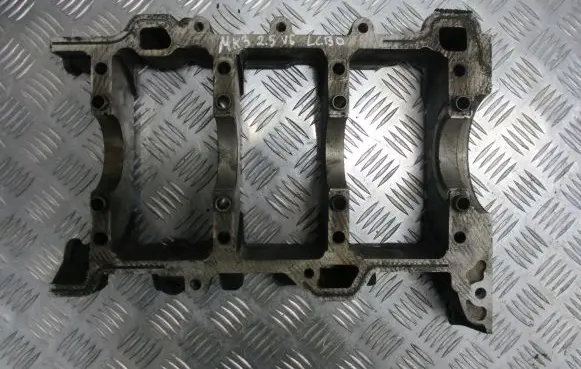 Ford Mondeo Mk III Crankshaft Holder 