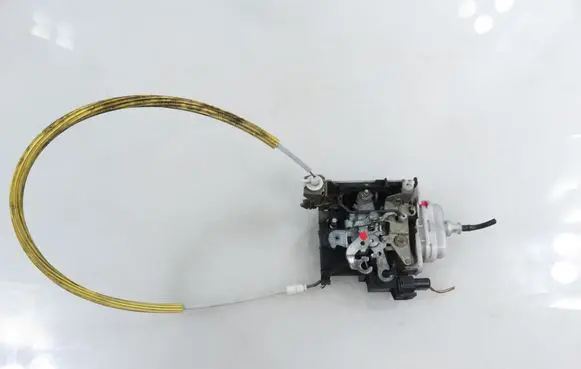 Audi A3 S3 8L Front door lock 8L1837015A