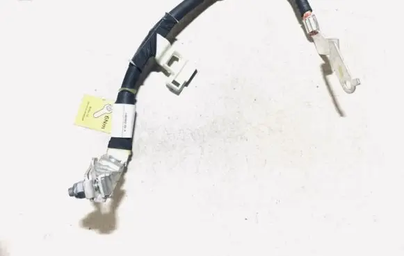 Tesla Model 3 Positive cable (battery) 106876800e 1068768-00-e