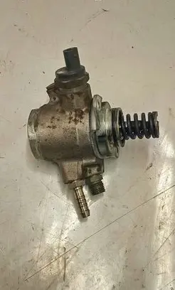 Porsche Cayenne (92A) Fuel injection high pressure pump 07L127026E