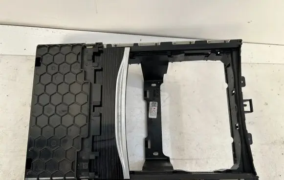BMW 7 G11 G12 Glove box 9327501