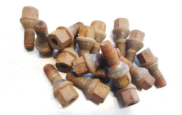 Suzuki Ignis Nuts/bolts 
