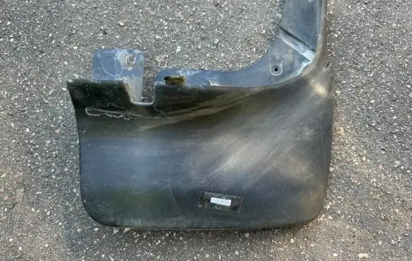 Nissan Patrol Y61 Front mudguard 63850VB010