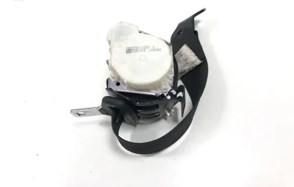 BMW 5 E60 E61 Middle seatbelt (rear) 33061256 33035173